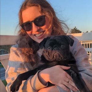 Meet your Posher, Emily